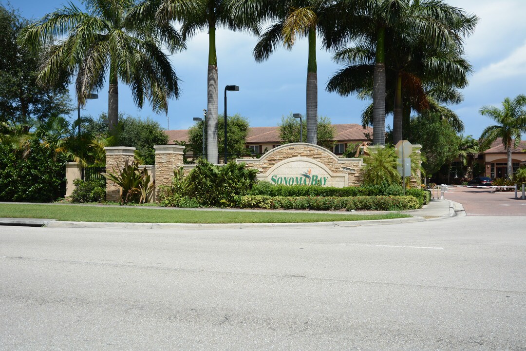 Sonoma Bay Apartments in Riviera Beach, FL - Building Photo