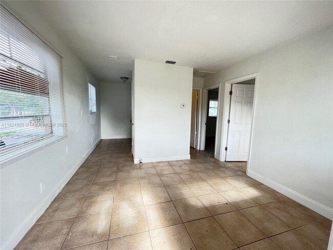 405 NW 5th St in Pompano Beach, FL - Building Photo - Building Photo