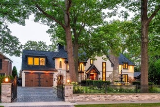 57 Baby Point Crescent in Toronto, ON - Building Photo - Building Photo