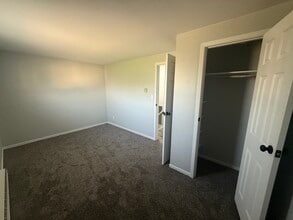 Fountainview West in Amherst, NY - Building Photo - Building Photo