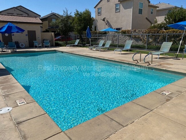 3554 Significant Way in Clovis, CA - Building Photo - Building Photo