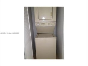 3660 N 56th Ave in Hollywood, FL - Building Photo - Building Photo