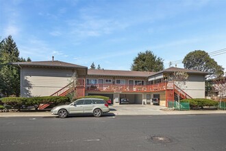 3 Coleman Pl in Menlo Park, CA - Building Photo - Primary Photo