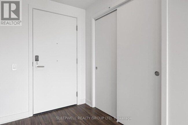 820 Archibald St in Ottawa, ON - Building Photo - Building Photo