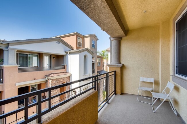 property at 8841 Promenade N Pl