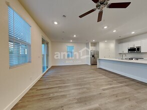 4588 Camden Bridge St in Las Vegas, NV - Building Photo - Building Photo