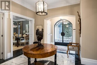 173 Balmoral Ave in Toronto, ON - Building Photo - Building Photo