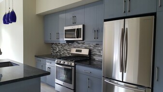 67 Oxford St in Toronto, ON - Building Photo