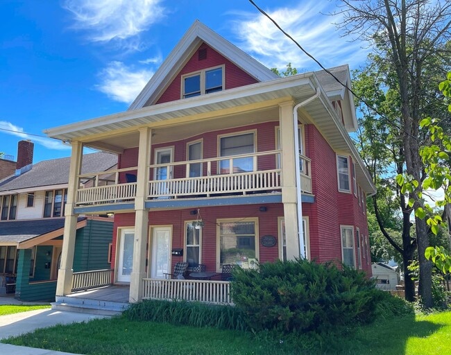 property at 1623-1625 Monroe St