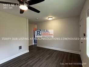 5033 NE 17th Ave in Portland, OR - Building Photo - Building Photo