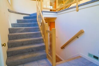 145 Captain Eames Cir in Ashland, MA - Building Photo - Building Photo