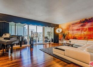 6250 Hollywood Blvd in Los Angeles, CA - Building Photo - Building Photo