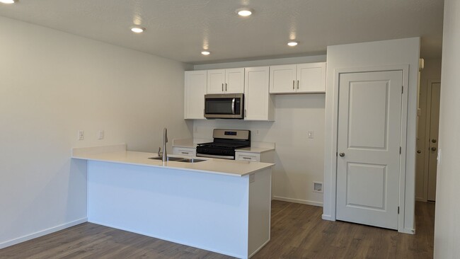 544 May Dr in Cedar City, UT - Building Photo - Building Photo