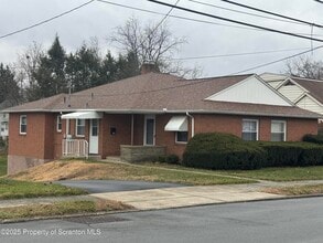 152 Drakes Ln in Old Forge, PA - Building Photo - Building Photo