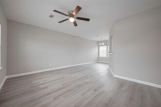 1748 Lynn Ln in Freeport, TX - Building Photo - Building Photo