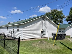 311 NW 2nd St in Casey, IL - Building Photo - Building Photo