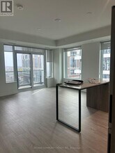 2495 Eglinton Ave W in Mississauga, ON - Building Photo - Building Photo