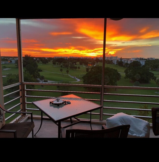 property at 2671 S Course Dr