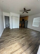 531 W 81st Street in Los Angeles, CA - Building Photo