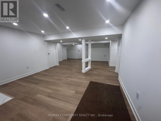 43 Terry Cres in Bowmanville, ON - Building Photo - Building Photo