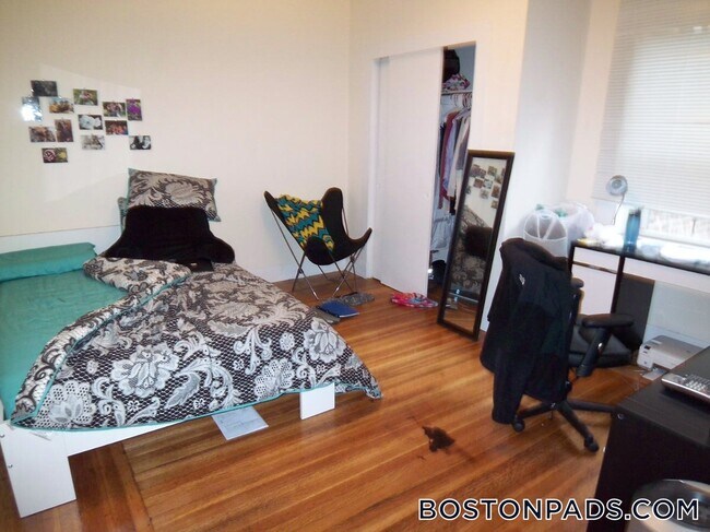 133 Peterborough St in Boston, MA - Building Photo - Building Photo