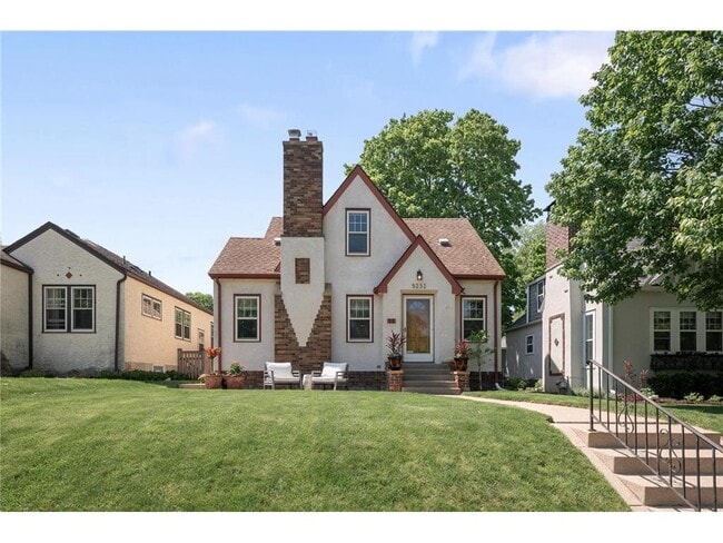 property at 5232 12th Ave S