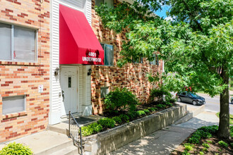 Underwood Apartments in Omaha, NE - Building Photo - Building Photo