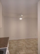 701 Los Felices Cir E in Palm Springs, CA - Building Photo - Building Photo
