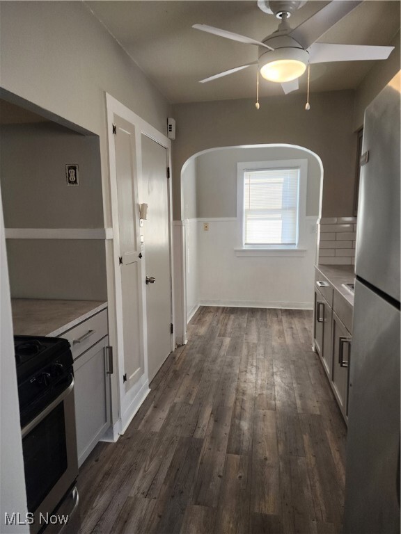 property at 3619 Strathavon Rd