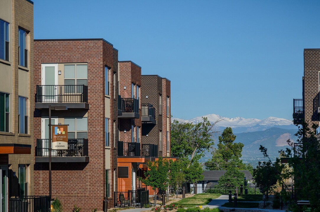 Monaco Row in Denver, CO - Foto de edificio