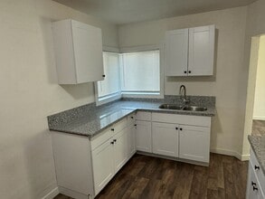 680 E Ventura Ave in Tulare, CA - Building Photo - Building Photo