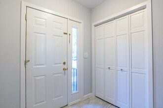 84 Stillmeadow Cir in Monroe, CT - Building Photo - Building Photo