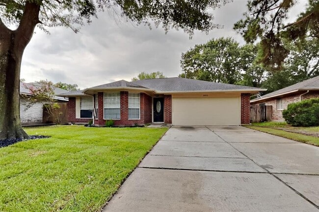 property at 2602 Clear Ridge Dr