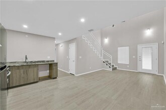 16 N 23rd St in McAllen, TX - Building Photo - Building Photo