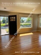 7065 N Woolsey Ave in Portland, OR - Building Photo - Building Photo