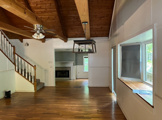 332 Magnolia Dr in Sautee Nacoochee, GA - Building Photo - Building Photo