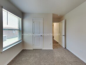 3401 Sweetwater Way in Sherman, TX - Building Photo - Building Photo