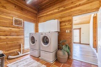 Private 3 bedroom, 1 bath with Large Fenced-in Backyard in La Luz, NM - Building Photo - Building Photo