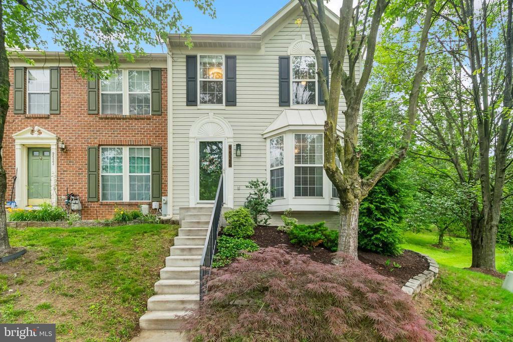 9525 Oakhurst Dr in Columbia, MD - Building Photo