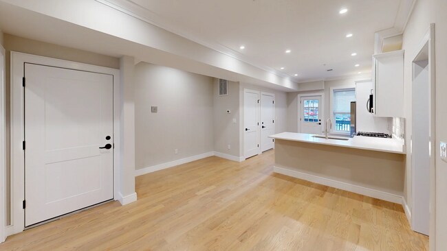 164 Allston St, Unit 3B in Boston, MA - Building Photo - Building Photo