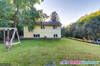 700 Harbor Ln N in Plymouth, MN - Building Photo - Building Photo