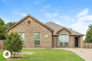 105 Richard Ln in Red Oak, TX - Building Photo