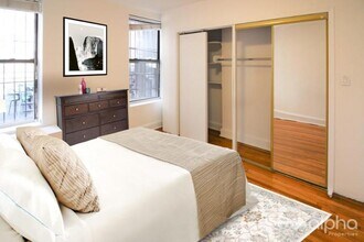 341 1st Ave in New York, NY - Building Photo - Building Photo