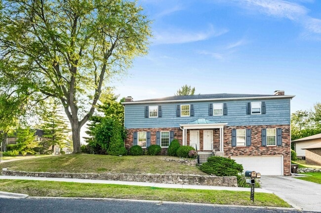 property at 7405 N Patton Ln
