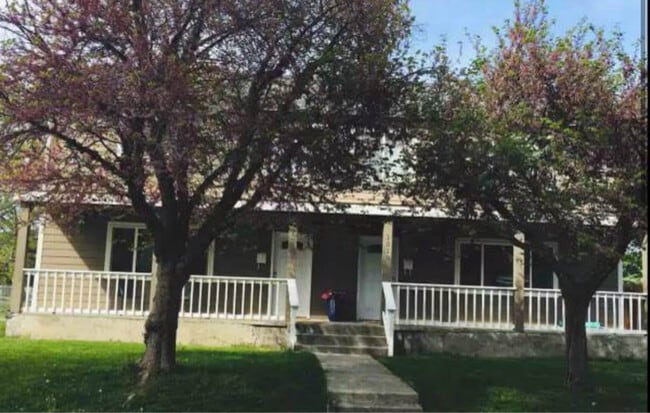 property at 1210 Fitch St