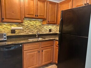 18 Fountain Ln in Weymouth, MA - Building Photo - Building Photo