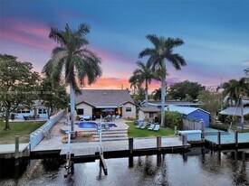 4732 SW 35th Ave in Fort Lauderdale, FL - Building Photo