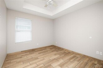 826 S Missouri St, Unit B in Alton, TX - Building Photo - Building Photo