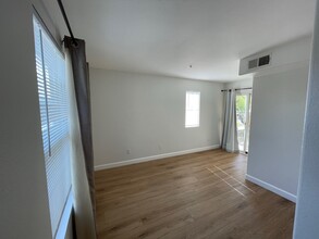 2716 Farragut Rd in San Diego, CA - Building Photo - Building Photo