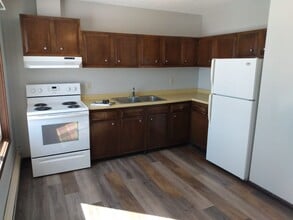 Bethel On Bryant in Renville, MN - Building Photo - Interior Photo